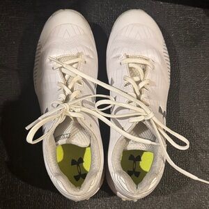 Under Armour White Cleats Athletic Shoes